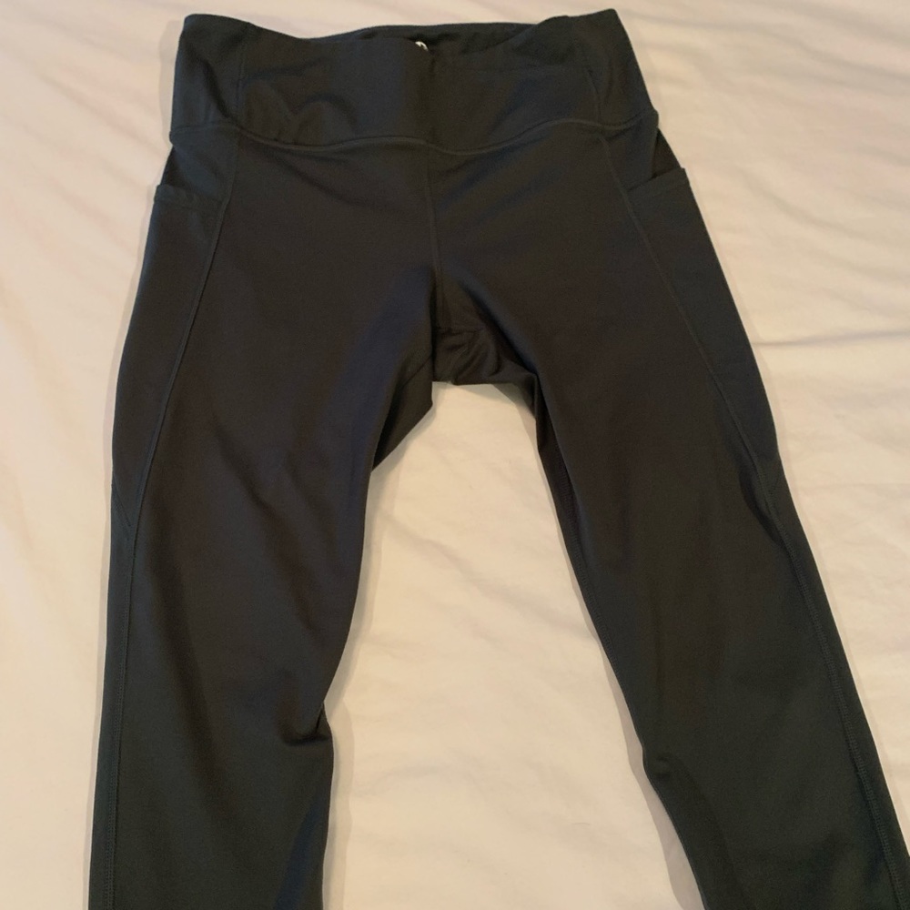 Grey Gaiam Cross Front Yoga Pants, never worn, L